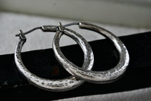 Load image into Gallery viewer, Sterling Silver Hammered Circle Hoop Snap Closure Earrings