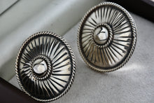 Load image into Gallery viewer, NM Large Mexico Sterling Silver Twist Rope Edge Round Circle Clip-On Earrings