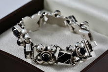 Load image into Gallery viewer, Mexico Silver Twist Rope Wrapped Rectangle Black Onyx Bead Link Clasp 7" Bracelet