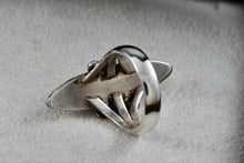 Load image into Gallery viewer, Native American Zuni Elongated Oval Turquoise Pearl Onyx Inlay Ring Size 6.5