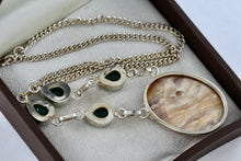 Load image into Gallery viewer, Silver Handmade Large Polished Oval Chalcedony Agate Stone Green Emeralds 20" Necklace