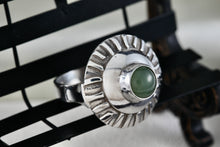 Load image into Gallery viewer, RVT Navajo Native American Vintage Silver Green Jade Bead Round Shield Dome Ring Size 9.5