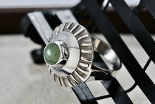 Load image into Gallery viewer, RVT Navajo Native American Vintage Silver Green Jade Bead Round Shield Dome Ring Size 9.5