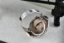 Load image into Gallery viewer, RVT Navajo Native American Vintage Silver Green Jade Bead Round Shield Dome Ring Size 9.5