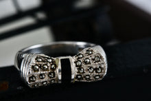 Load image into Gallery viewer, Sterling Silver Black Enamel Rhinestone Ribbon Bow Ring Size 5.5