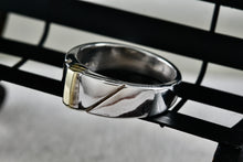 Load image into Gallery viewer, Vintage Taxco Mexico 10K Gold & Silver Band Ring Size 7