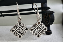 Load image into Gallery viewer, Vintage Sterling Silver Tik Tac Toe Swirl Square Dangle Earrings