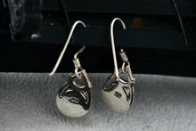 Load image into Gallery viewer, Sterling Silver Dangle Green Enamel Oval Teardrop 1" Earrings