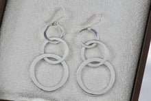 Load image into Gallery viewer, Sterling Silver Triple interlocking Ascending Circles Dangling Hook Earrings