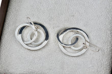 Load image into Gallery viewer, Sterling Silver Triple interlocking Ascending Circles Dangling Hook Earrings