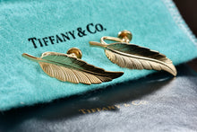 Load image into Gallery viewer, Tiffany & Co. Vintage 1950's Vermeil Sterling Feather Screw-Back Clip-On Earrings