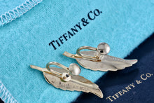 Load image into Gallery viewer, Tiffany & Co. Vintage 1950's Vermeil Sterling Feather Screw-Back Clip-On Earrings