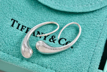 Load image into Gallery viewer, Tiffany & Co. Elsa Peretti Teardrop Dangle Hook Earrings