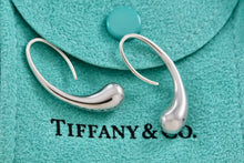 Load image into Gallery viewer, Tiffany & Co. Elsa Peretti Teardrop Dangle Hook Earrings