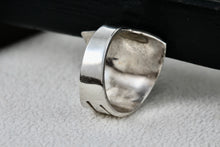 Load image into Gallery viewer, Native American Silver Turquoise Chip Inlay Thunderbird Spoon Ring Size 5