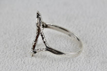 Load image into Gallery viewer, Sterling Silver Looney Tunes Tweety Bird Signet Ring Size 7