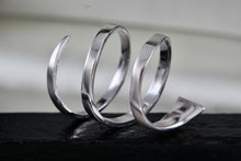 Load image into Gallery viewer, Sterling Silver Snake Band Wrap Ring Size 7