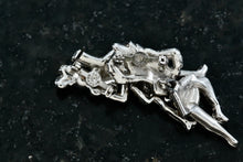 Load image into Gallery viewer, 1940s Atlas Rhinestone Faux Pearl Musical Dancing Pair Pin Brooches