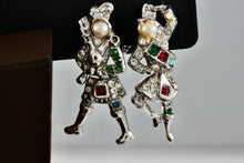 Load image into Gallery viewer, 1940s Atlas Rhinestone Faux Pearl Musical Dancing Pair Pin Brooches