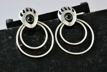 Load image into Gallery viewer, Vintage Native American Navajo Onyx Cabochon Bear Paw Double Hoop Earrings