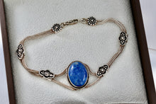 Load image into Gallery viewer, Sterling Silver Handmade Large Oval Blue Lapis Stone Floral Rope Chain 7.5" Bracelet