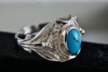 Load image into Gallery viewer, Sterling Silver Oval Turquoise Greek Goddess Ring Size 5