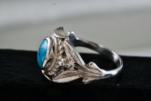 Load image into Gallery viewer, Sterling Silver Oval Turquoise Greek Goddess Ring Size 5