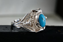 Load image into Gallery viewer, Sterling Silver Oval Turquoise Greek Goddess Ring Size 5
