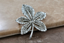 Load image into Gallery viewer, Costume Sarah Conventry Ivy Leaf 2&quot; Brooch Pin
