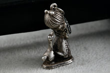 Load image into Gallery viewer, 1981 Precious Moments &quot;A Joyful Noise&quot; Jonathan &amp; David Enesco Pewter Pendant
