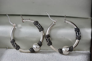 Sterling Silver Rope Wrapped Circle Hoop Bead Snap Closure Earrings