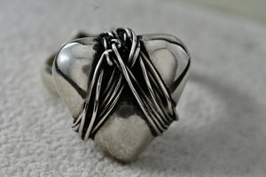 Sergio Bustamante Sterling Silver Wrapped Wire Puffy Heart Ring Size 6.5