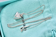 Load image into Gallery viewer, Tiffany &amp; Co. Silver 3D Apple Charm Pendant 18&quot; Chain Necklace RARE
