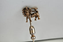 Load image into Gallery viewer, Vintage 14KT. Yellow Gold Lion Pin Brooch
