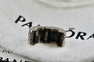 Pandora Sterling Silver "LAYERS OF LACE" Clip Charm Bead 791758