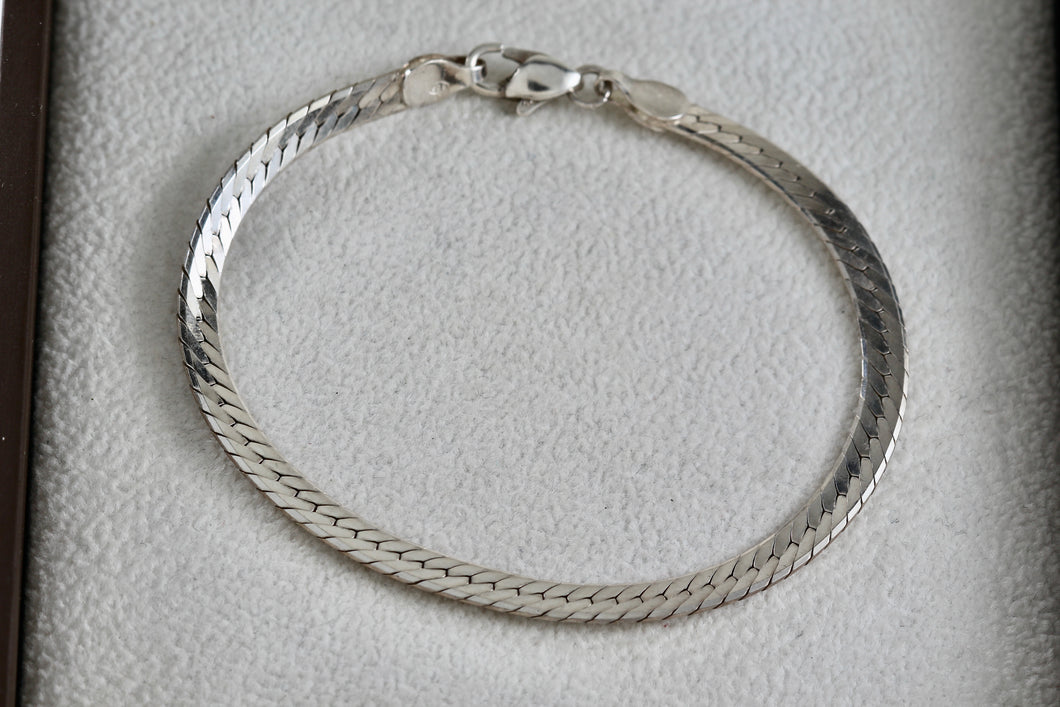 Sterling Silver Herringbone Link 6mm Flat Chain 7