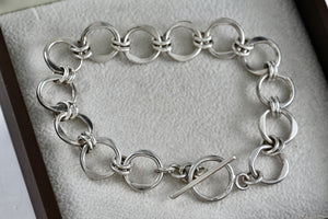 Sterling Silver Interlocking Wavy Circle Links Toggle 7.5" Bracelet