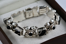Load image into Gallery viewer, Mexico Silver Twist Rope Wrapped Rectangle Black Onyx Bead Link Clasp 7&quot; Bracelet
