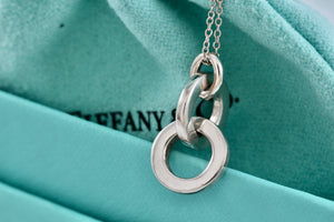 Tiffany & Co. Small Silver Dangling Interlocking Circles Pendant Necklace