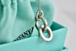 Tiffany & Co. Small Silver Dangling Interlocking Circles Pendant Necklace