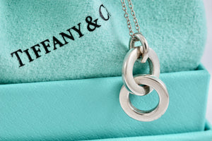 Tiffany & Co. Small Silver Dangling Interlocking Circles Pendant Necklace