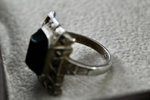 Load image into Gallery viewer, Vintage Uncas Sterling Silver Rhinestone Black Onyx Signet RIng Sing 4
