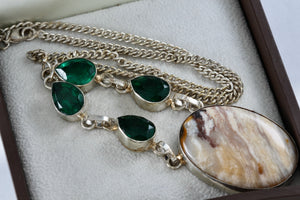 Silver Handmade Large Polished Oval Chalcedony Agate Stone Green Emeralds 20" Necklace