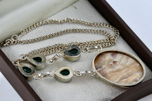 Silver Handmade Large Polished Oval Chalcedony Agate Stone Green Emeralds 20" Necklace