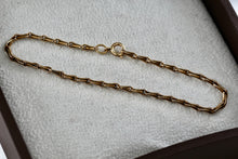 Load image into Gallery viewer, Vintage 14/20 Gold Filled Gold-Plated Staple Clip Link 7&quot; Bracelet
