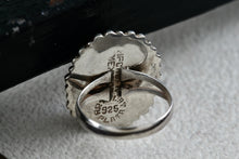 Load image into Gallery viewer, Mexico MFG Art Deco Silver Glass Acrylic Gold Flakes Oval Dome Hand Made Ring Size 5
