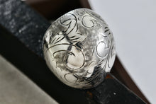 Load image into Gallery viewer, Sterling Silver Thailand Large Etched Inlay Dome Ring Size 6
