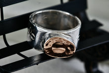 Load image into Gallery viewer, Signed Silver &amp; 14K Gold Hammered Signet Floral Etched Wide Band Ring Size 7
