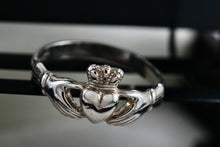 Load image into Gallery viewer, Sterling Silver Irish Claddagh Crown of Hearts Ring Ireland Size 7
