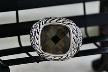 Load image into Gallery viewer, High Quality Fashion Rope Weave Square Cushion Cut Smokey Quartz Ring Size 6
